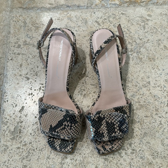 Intentionally Blank Rina Python Sandal with small heel - Picture 1 of 3
